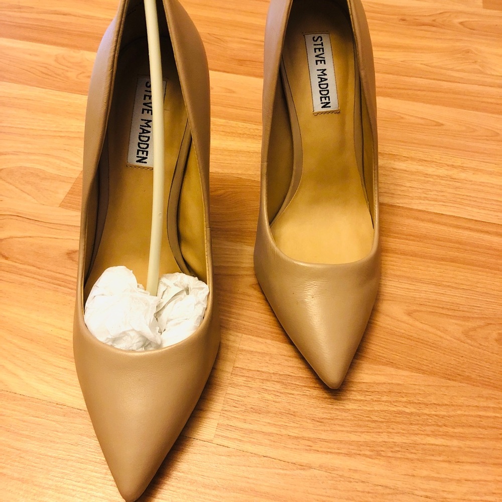 Steve Madden Daisie Classic Pumps